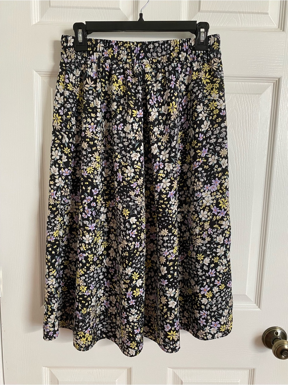 Ann Taylor Petite Floral Midi Skirt – Size MP